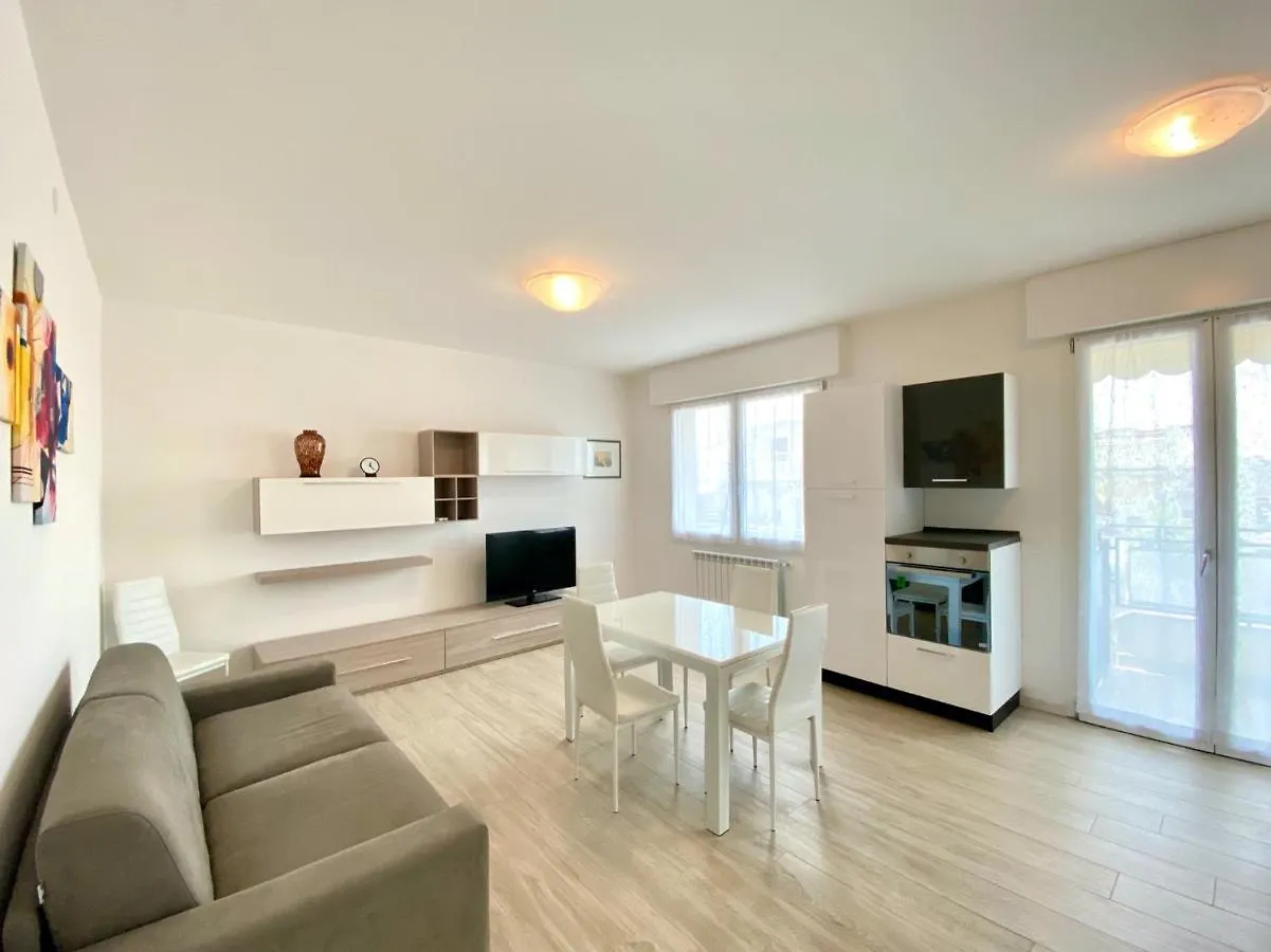 Επικοινωνία με το Alghe Rosse 2 Camere 2 Bagni - Carraro Immobiliare - Family Apartments